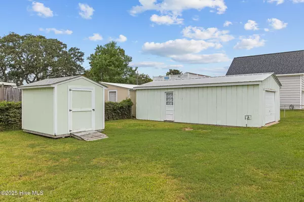 Morehead City, NC 28557,1404 Shackleford ST