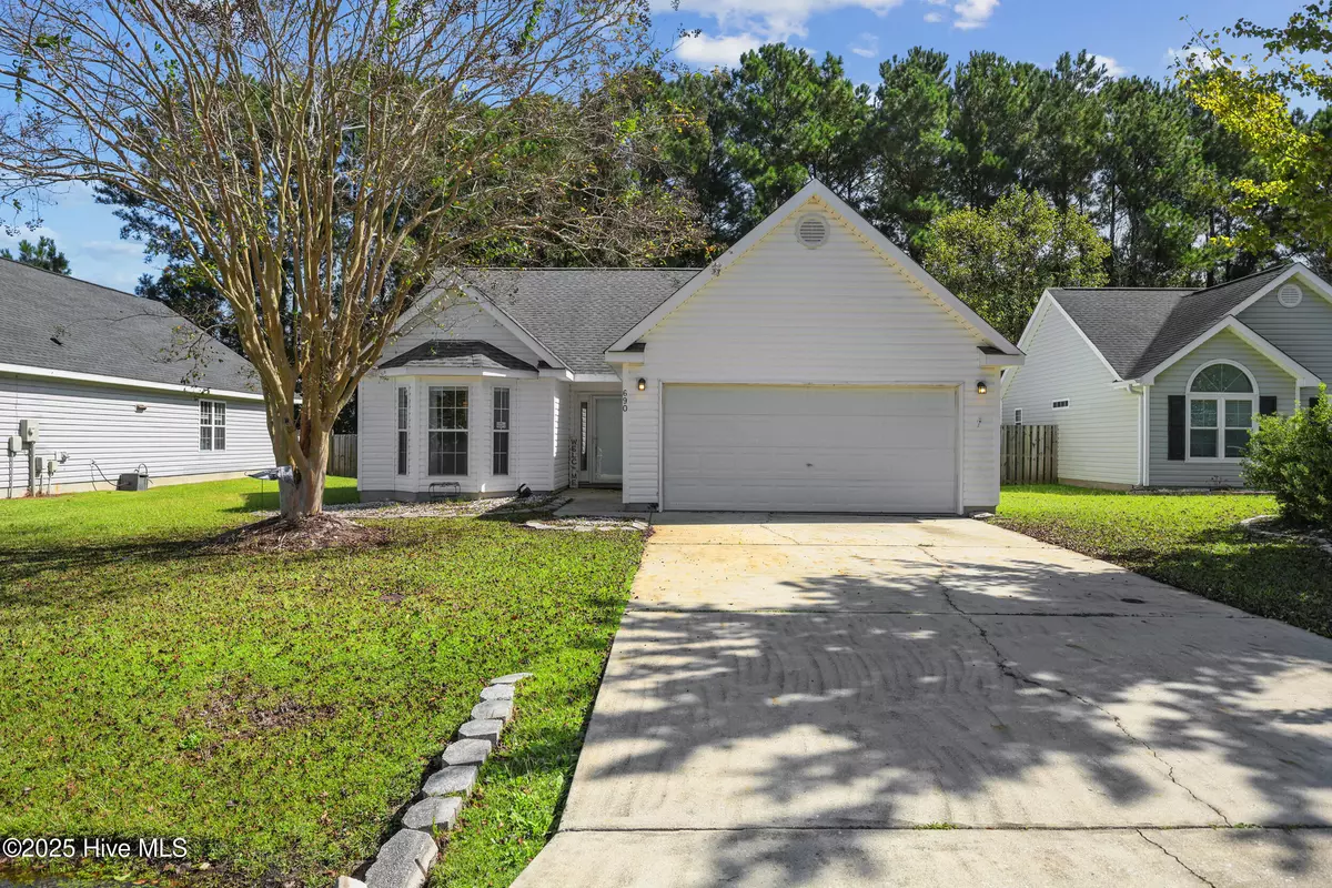 Belville, NC 28451,690 Oak Branches Close SE