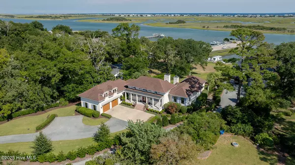 2016 Deep Creek, Wilmington, NC 28411