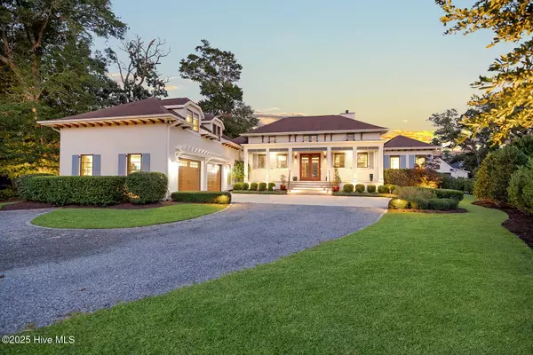 2016 Deep Creek, Wilmington, NC 28411