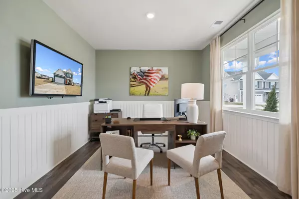 Elizabeth City, NC 27909,307 Sailors WAY