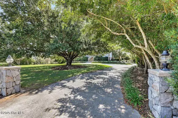 506 E Windward Landing PL, Hampstead, NC 28443