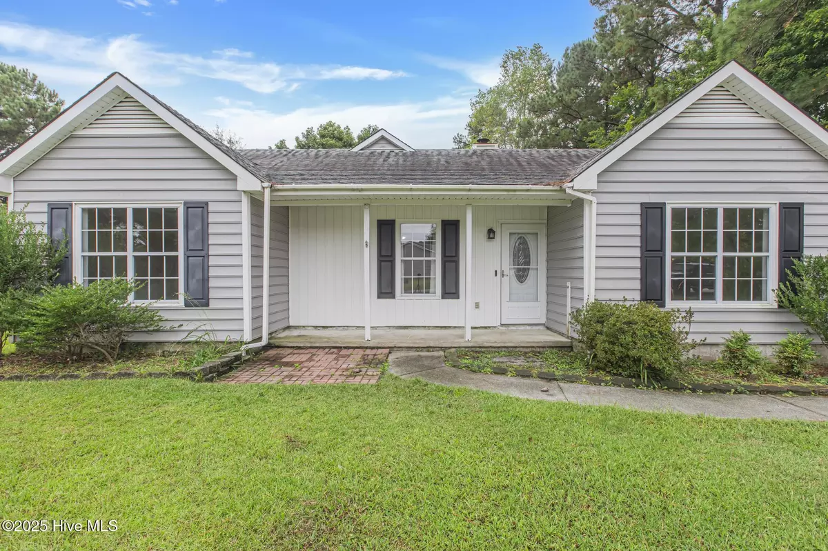 Hubert, NC 28539,101 Donna CT
