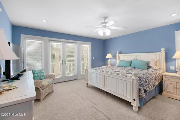 Pine Knoll Shores, NC 28512,124 Dogwood CIR