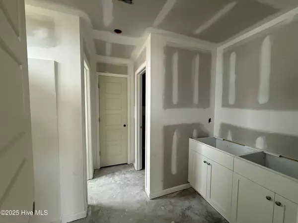 La Grange, NC 28551,15 Littlefield LN