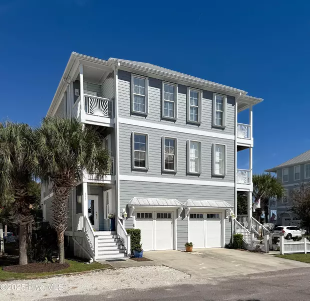 112 Green Turtle LN, Carolina Beach, NC 28428