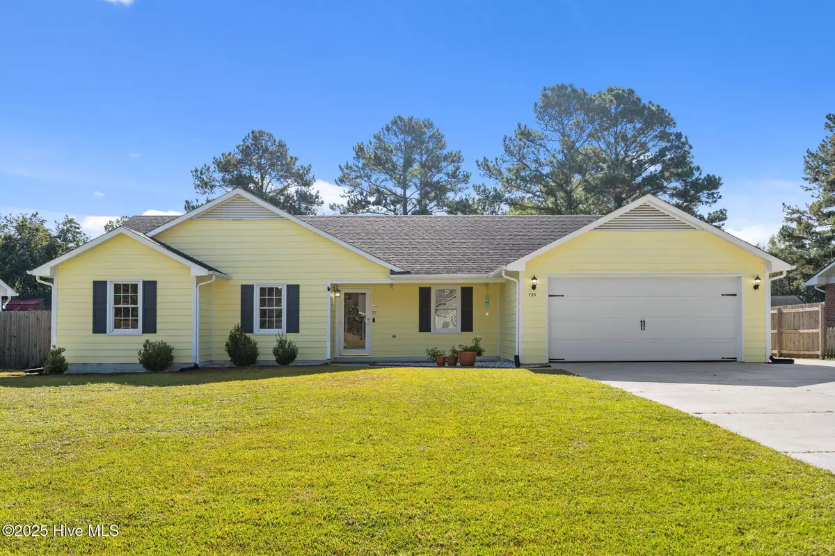 Jacksonville, NC 28540,725 Stonewall AVE