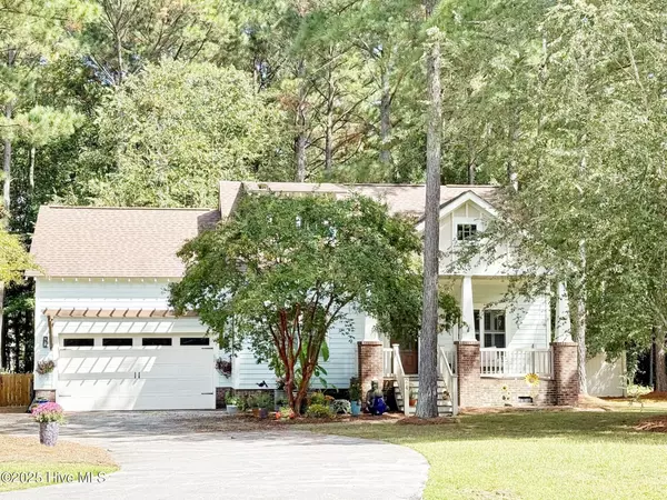 24 Muscadine CT, Minnesott Beach, NC 28510