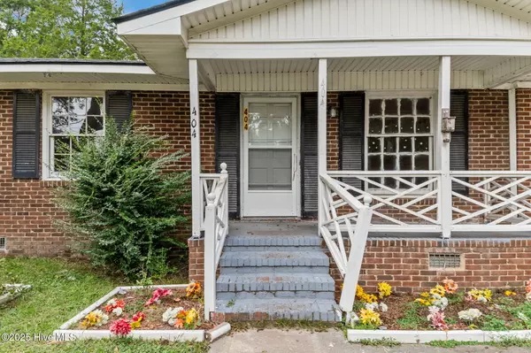 Robersonville, NC 27871,404 W Green ST