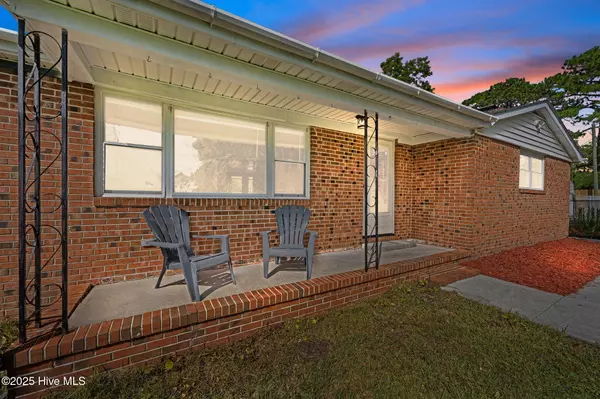 Holly Ridge, NC 28445,187 Old Folkstone RD