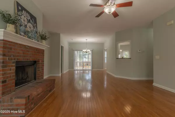 Sneads Ferry, NC 28460,119 Shellbank DR