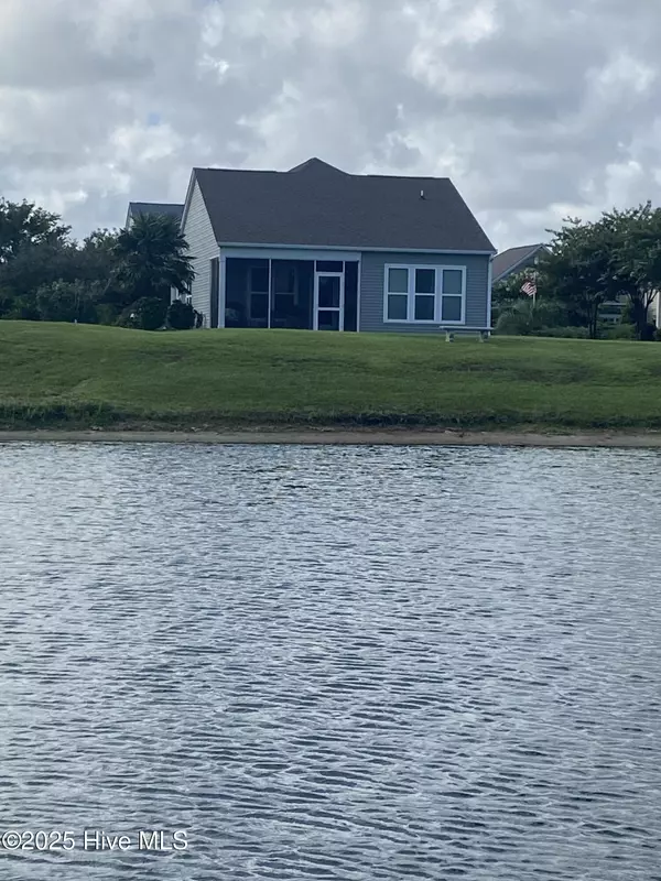 Southport, NC 28461,5203 Windward WAY