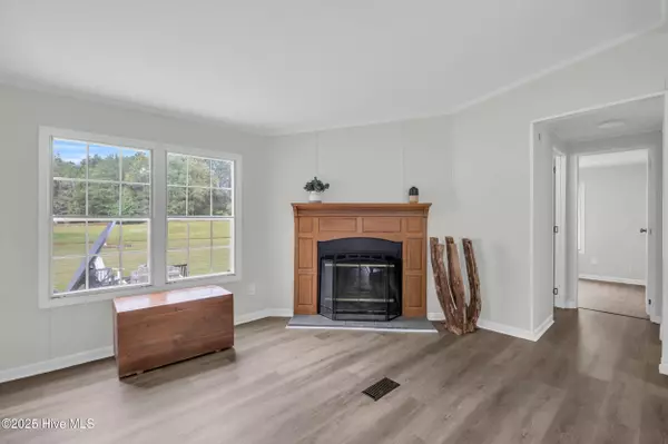 Burgaw, NC 28425,2216 Bell Williams RD