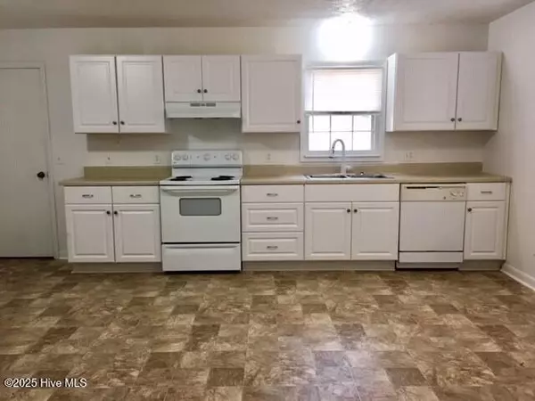 Wilmington, NC 28412,5965 Carolina Beach RD