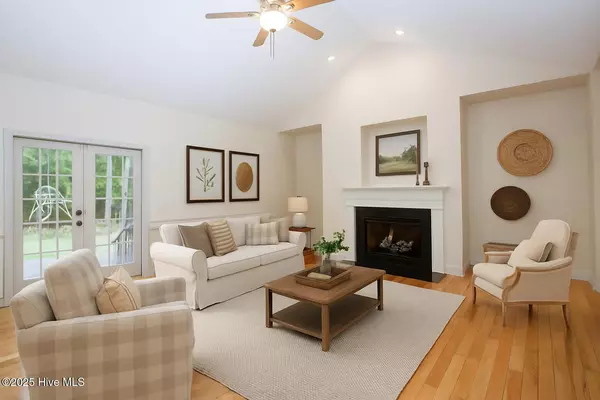 Whispering Pines, NC 28327,190 Royal Woods WAY