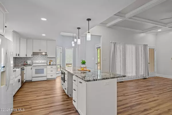 Pinehurst, NC 28374,6 Montclair CT
