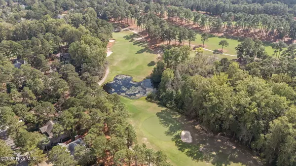 Pinehurst, NC 28374,6 Montclair CT