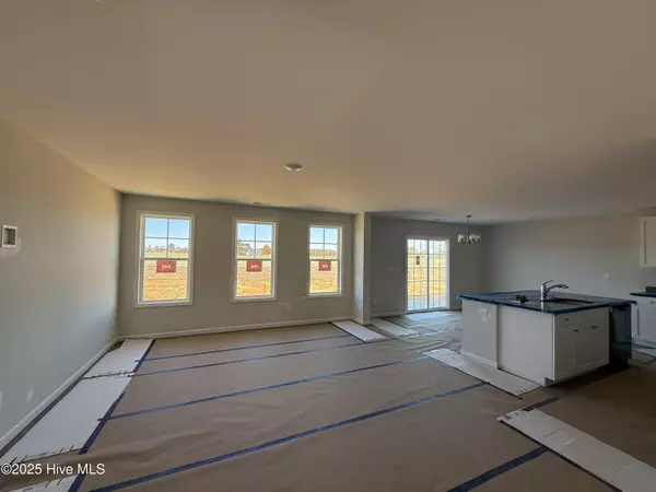 La Grange, NC 28551,77 Littlefield LN