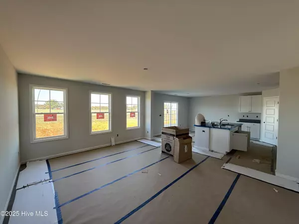 La Grange, NC 28551,77 Littlefield LN