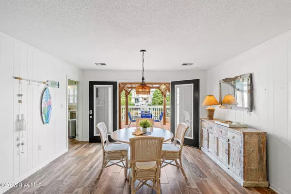 North Myrtle Beach, SC 29582,322 58th AVE N