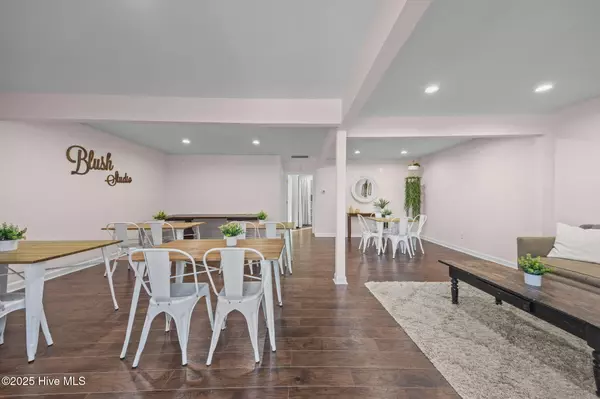 Greenville, NC 27834,601 Country Club DR #D