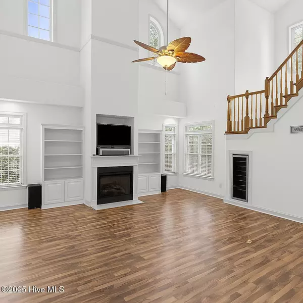 Cedar Point, NC 28584,109 Sun Burst CIR