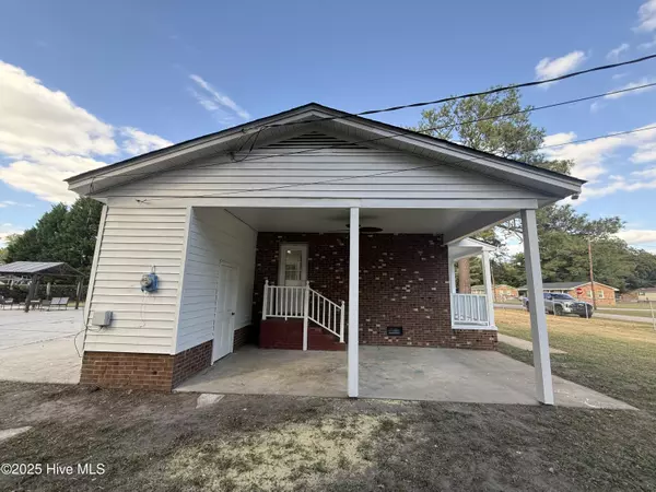 Elm City, NC 27822,202 Emma ST