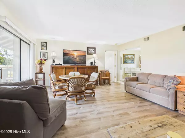 Pinehurst, NC 28374,250 Sugar Gum LN #201