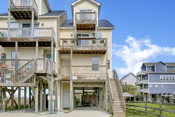 3145 Island DR, North Topsail Beach, NC 28460