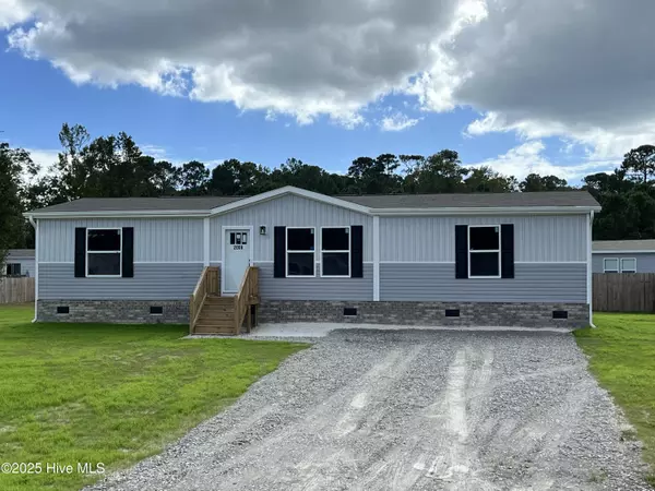 2006 Sarah Field CT SW, Supply, NC 28462