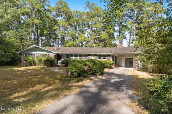 159 Pine ST, Shallotte, NC 28470