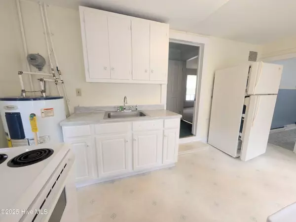 Elizabeth City, NC 27909,501 N Road ST #B
