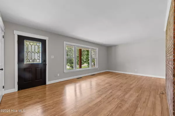 Whispering Pines, NC 28327,89 S Lakeshore DR