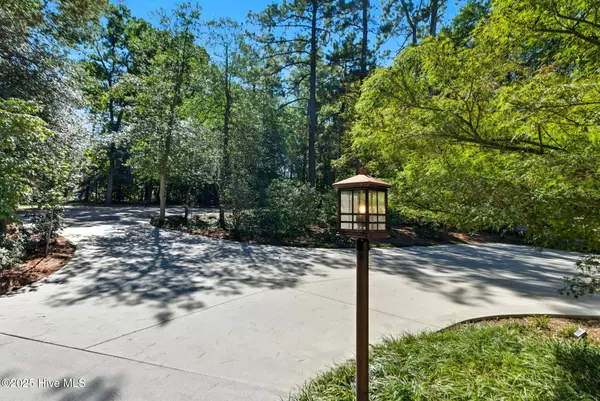 Pinehurst, NC 28374,110 Mclean RD