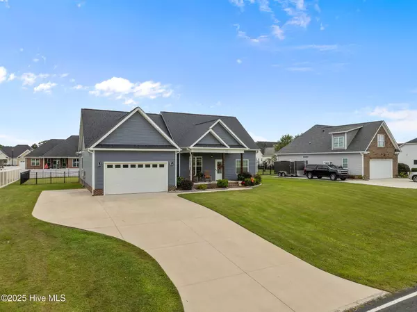 Ayden, NC 28513,566 Hines DR