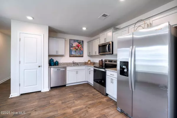 Supply, NC 28462,1233 Skystone Loop Ne NE #09