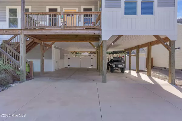 Oak Island, NC 28465,220 NE 54th ST