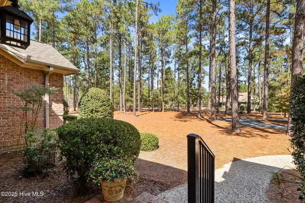 Pinehurst, NC 28374,24 Strathaven DR