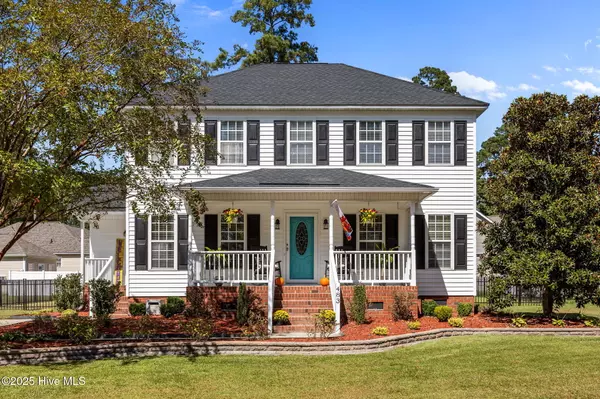 483 Primrose LN, Winterville, NC 28590