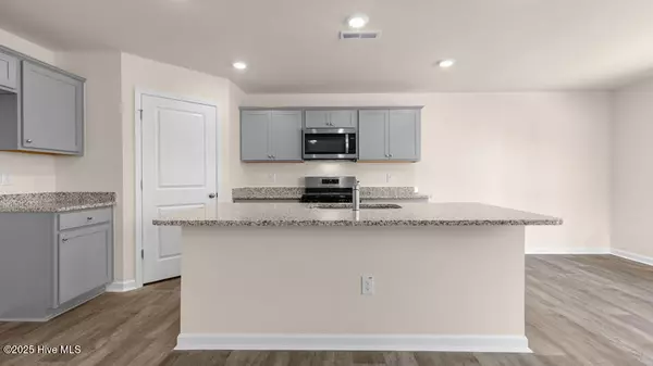 Sanford, NC 27332,275 Palm DR