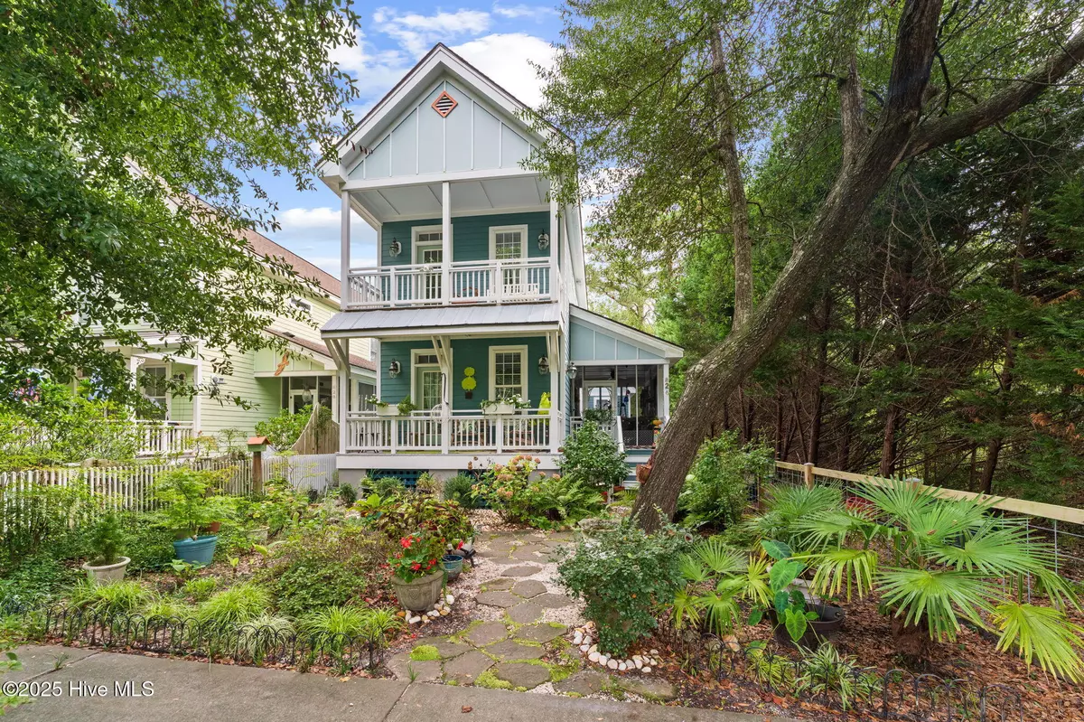 Southport, NC 28461,826 N Caswell AVE