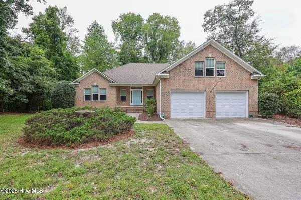 107 Ridge RD, Hampstead, NC 28443