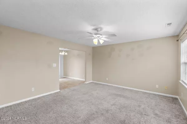 Swansboro, NC 28584,94 Century CT