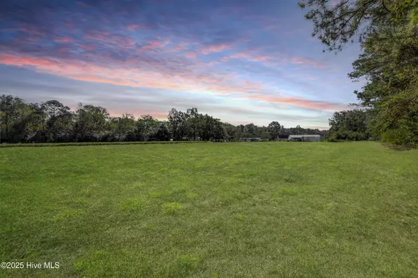 Richlands, NC 28574,986 Five Mile RD