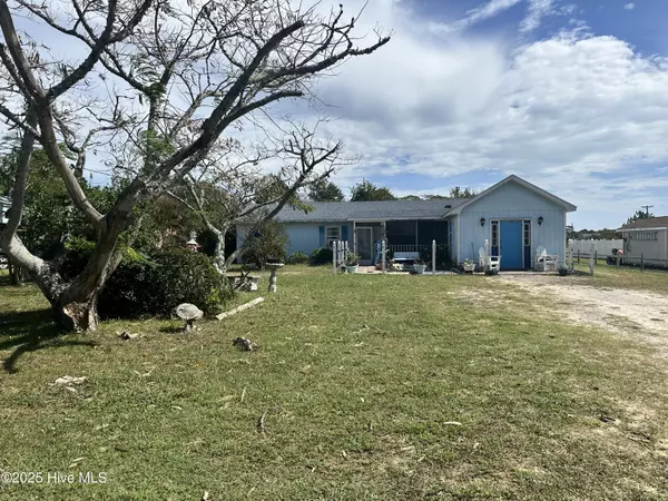 275 Salty Shores RD, Newport, NC 28570