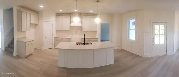 New Bern, NC 28560,110 Warbler DR