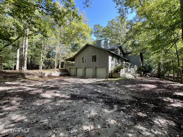 443 Gatewood DR, New Bern, NC 28562