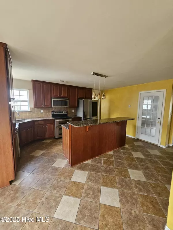 South Mills, NC 27976,119 Dock Landing LOOP