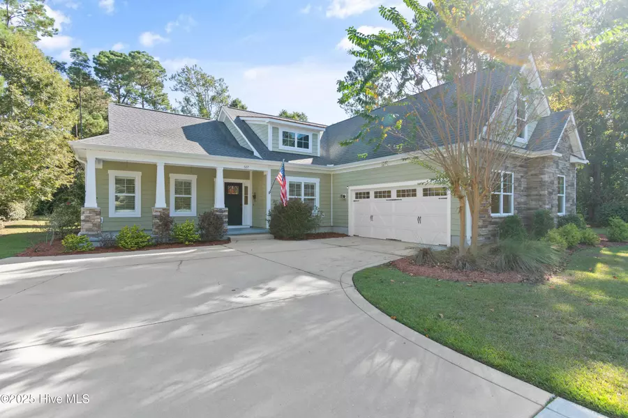 557 Button Bush LN, Hampstead, NC 28443