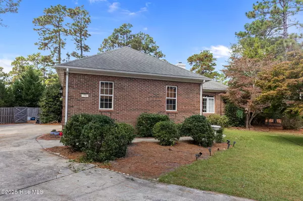 Pinehurst, NC 28374,75 Catalpa LN N